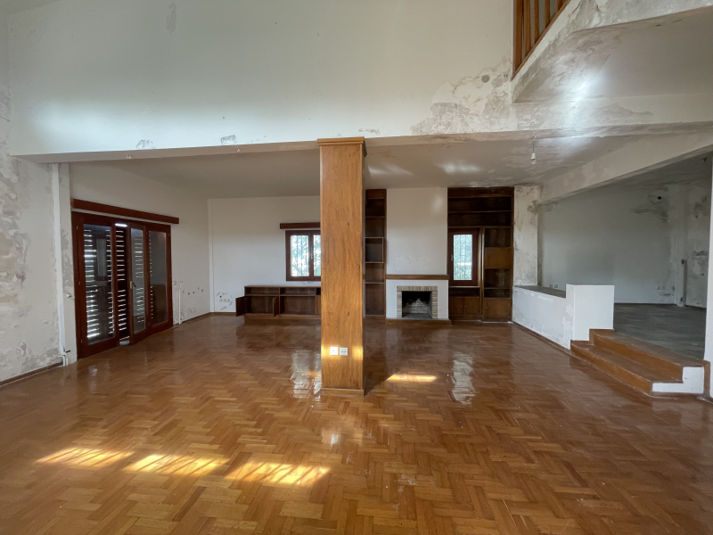 property-img